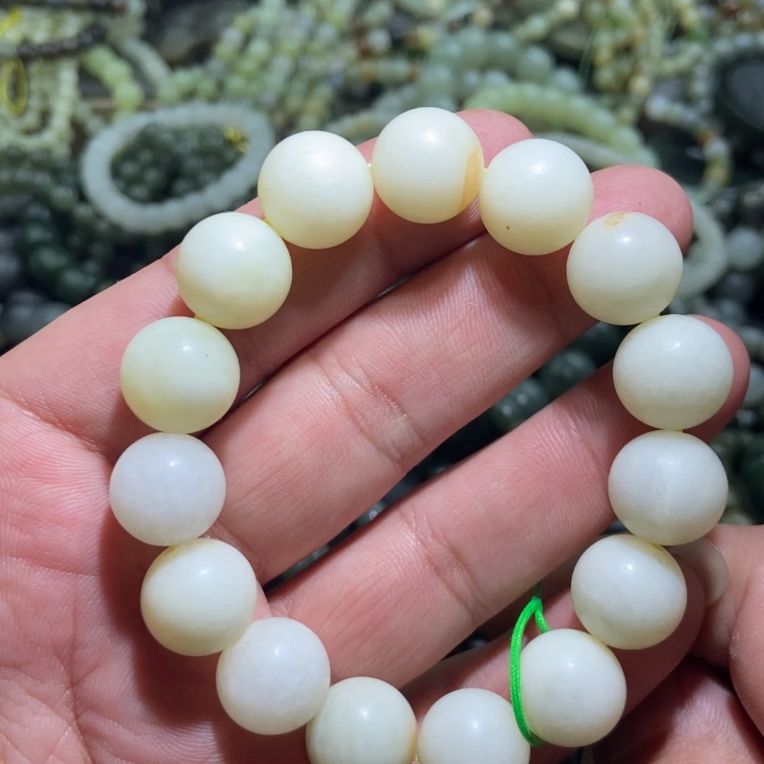 和田玉（糖玉）未镶嵌手链