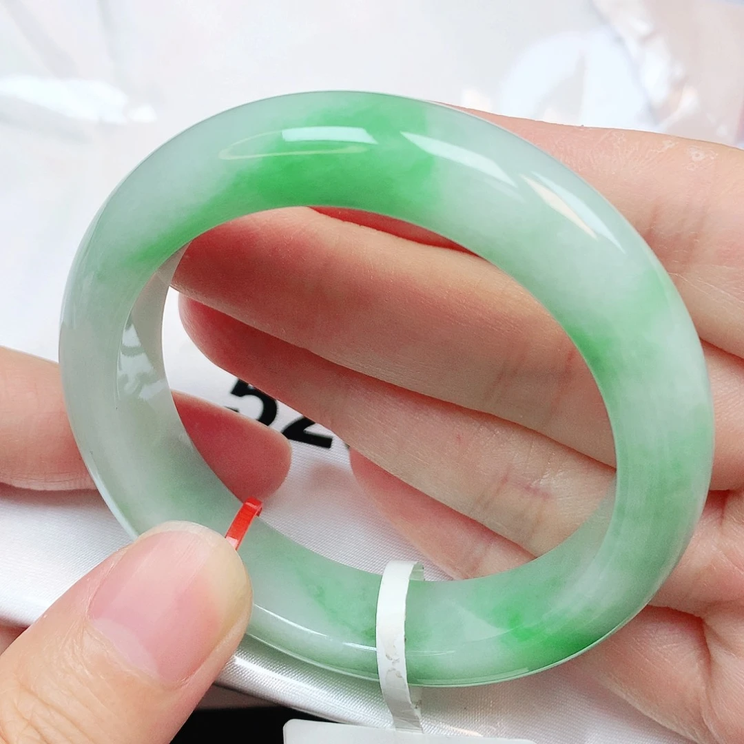 翡翠手镯未镶嵌抖音523