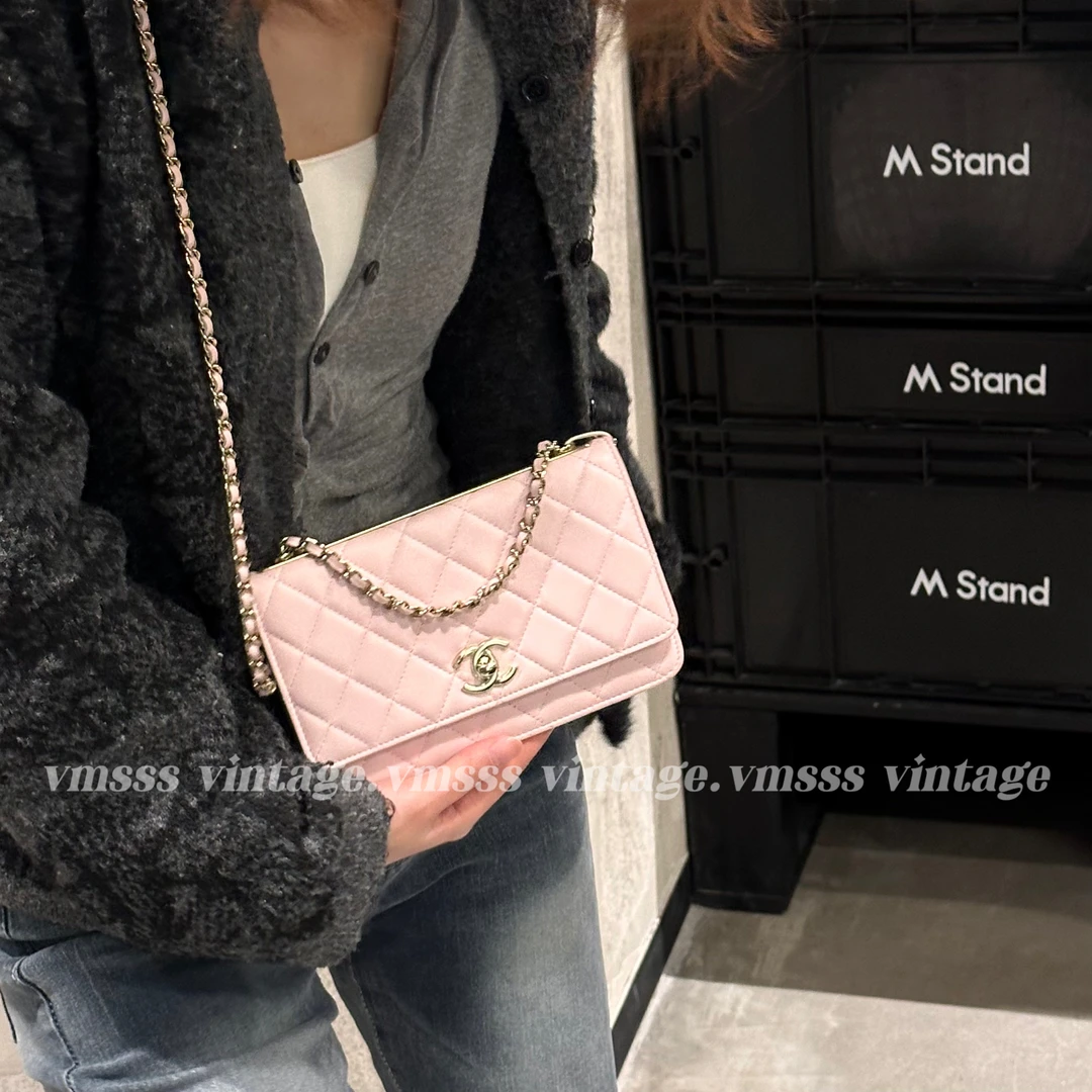 99新 Chanel/香奈儿 trendy cc粉色羊皮单肩包 芯片款 /24666