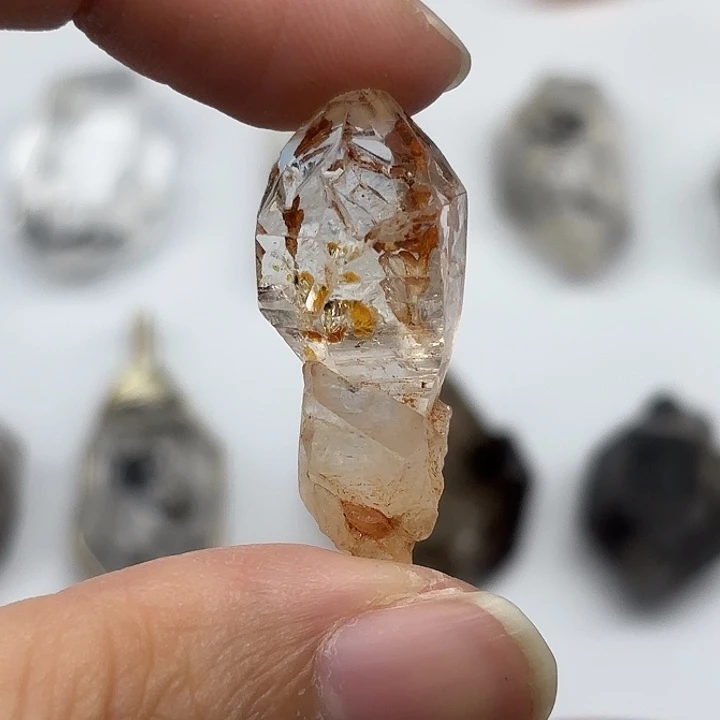 颈饰水晶未镶嵌巴基斯坦油胆闪灵钻32mm+