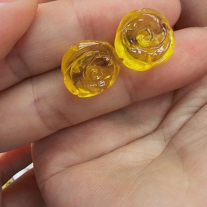 未镶嵌琥珀珠宝奇石