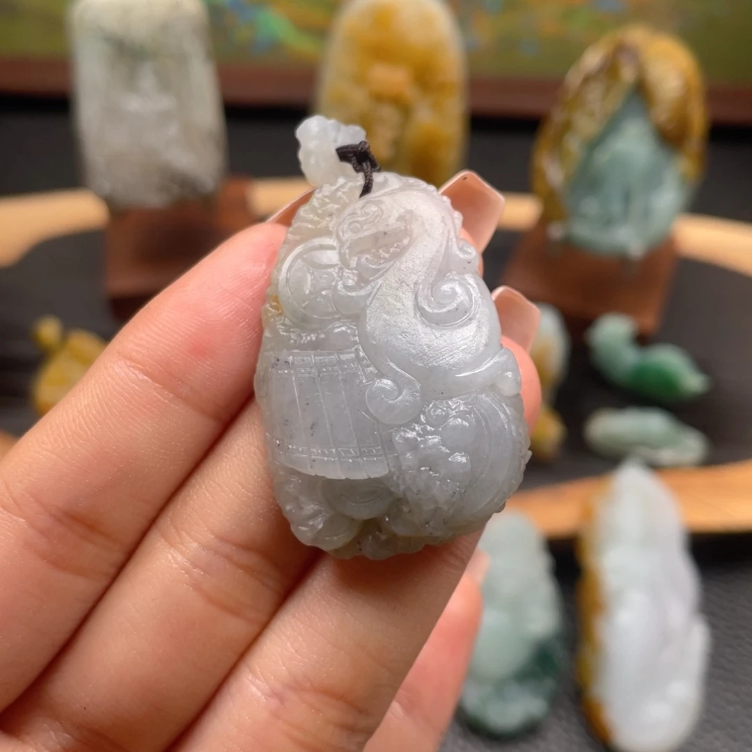 定制翡翠未镶嵌翡翠