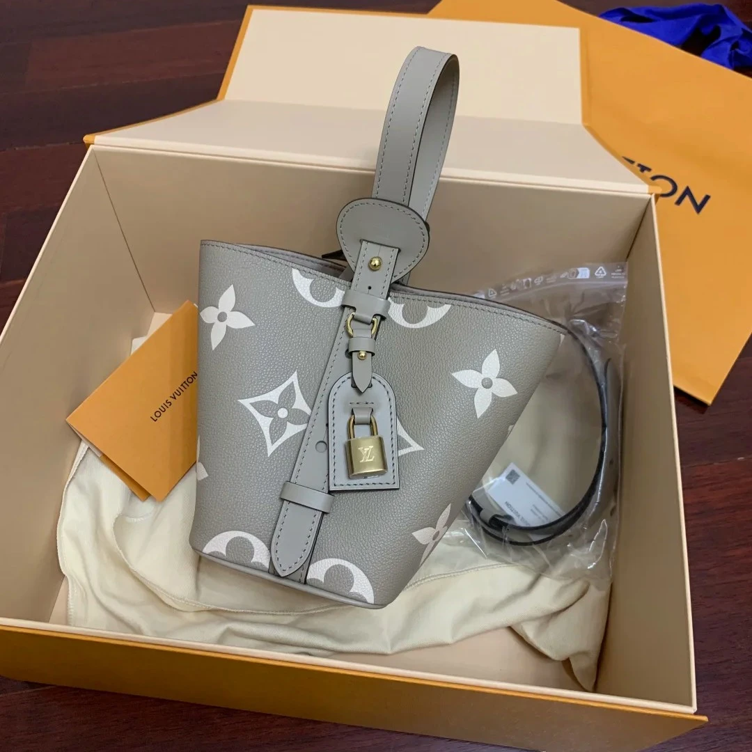 未使用 LouisVuitton/路易威登 Lv大象灰all in bb 25030099-01