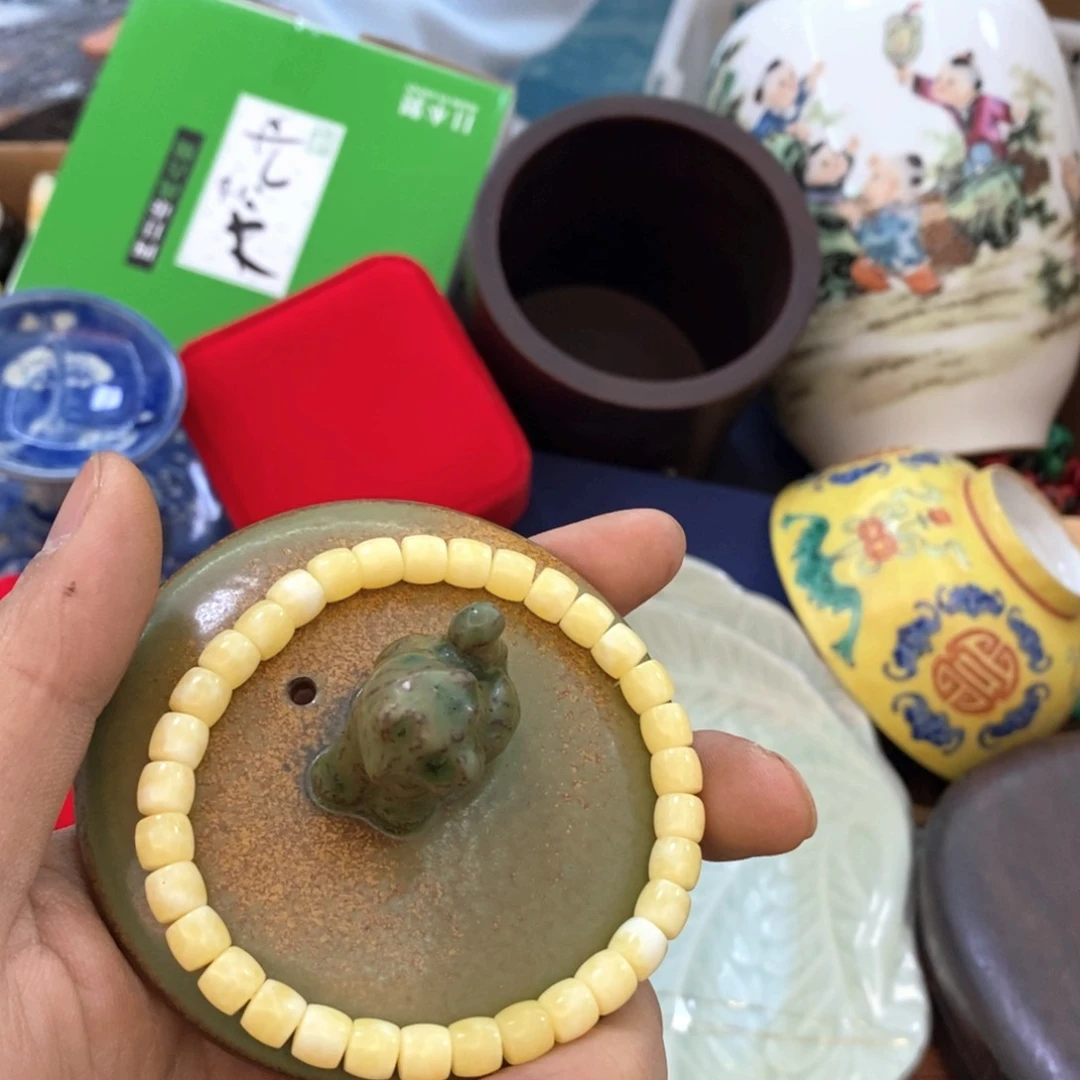 瓷片哈哈哈我要睡觉