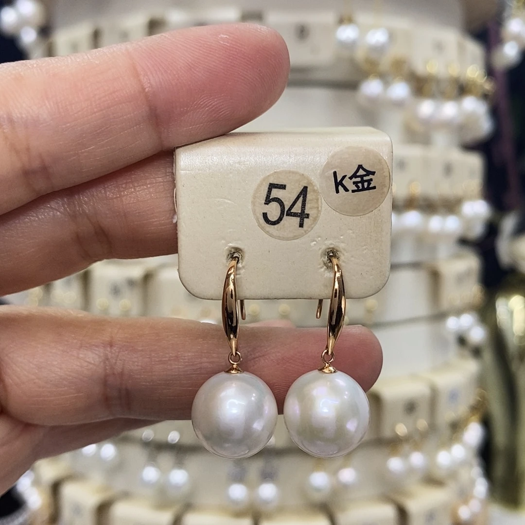 耳饰18K金镶嵌淡水珍珠