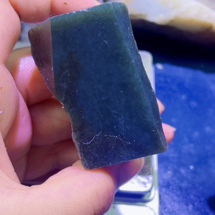 和田玉未镶嵌珠宝半成品