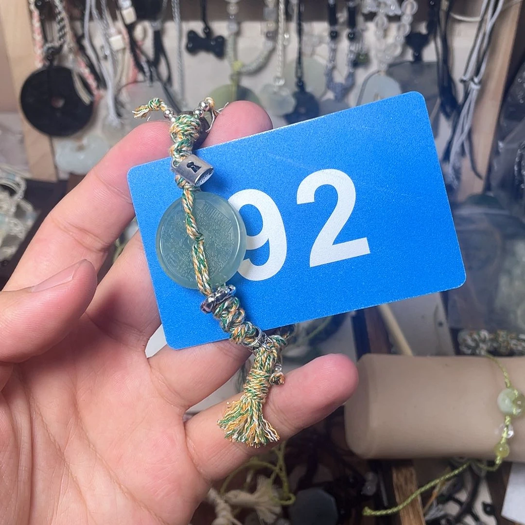 蛇纹石玉颈饰合金财****儿