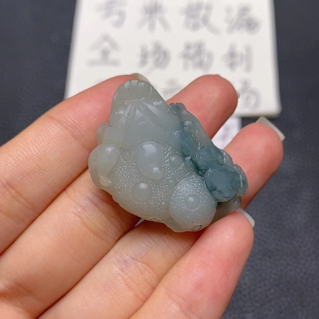 定制翡翠未镶嵌翡翠