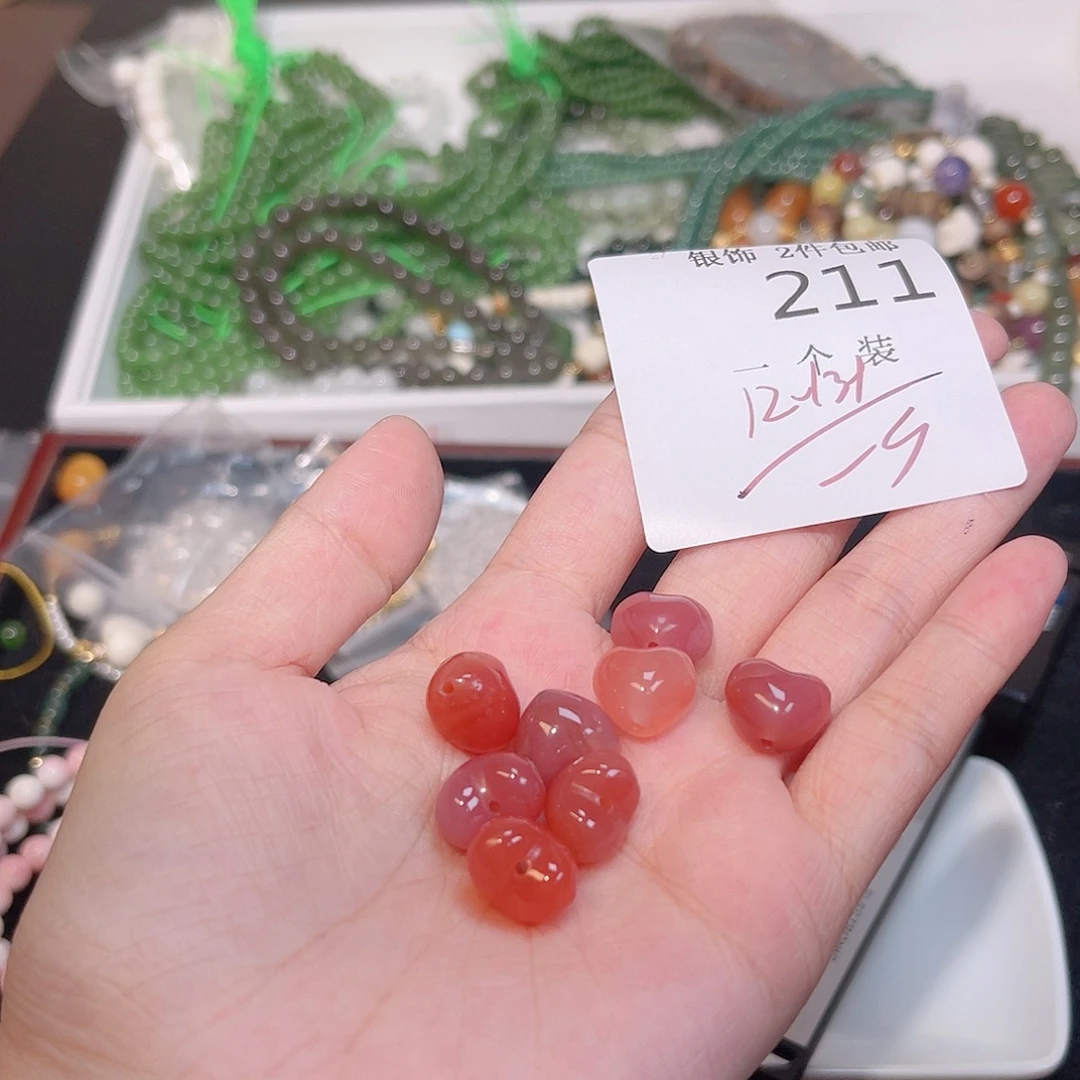 未镶嵌珠宝半成品水晶211 。