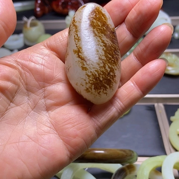 海***咸和田玉未镶嵌挂件