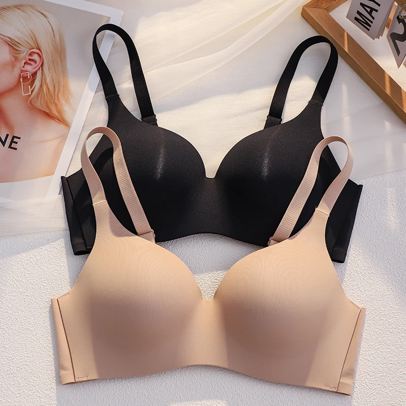 无痕薄款一片式内衣女大胸显小收副乳防下垂调整型无钢圈文胸罩