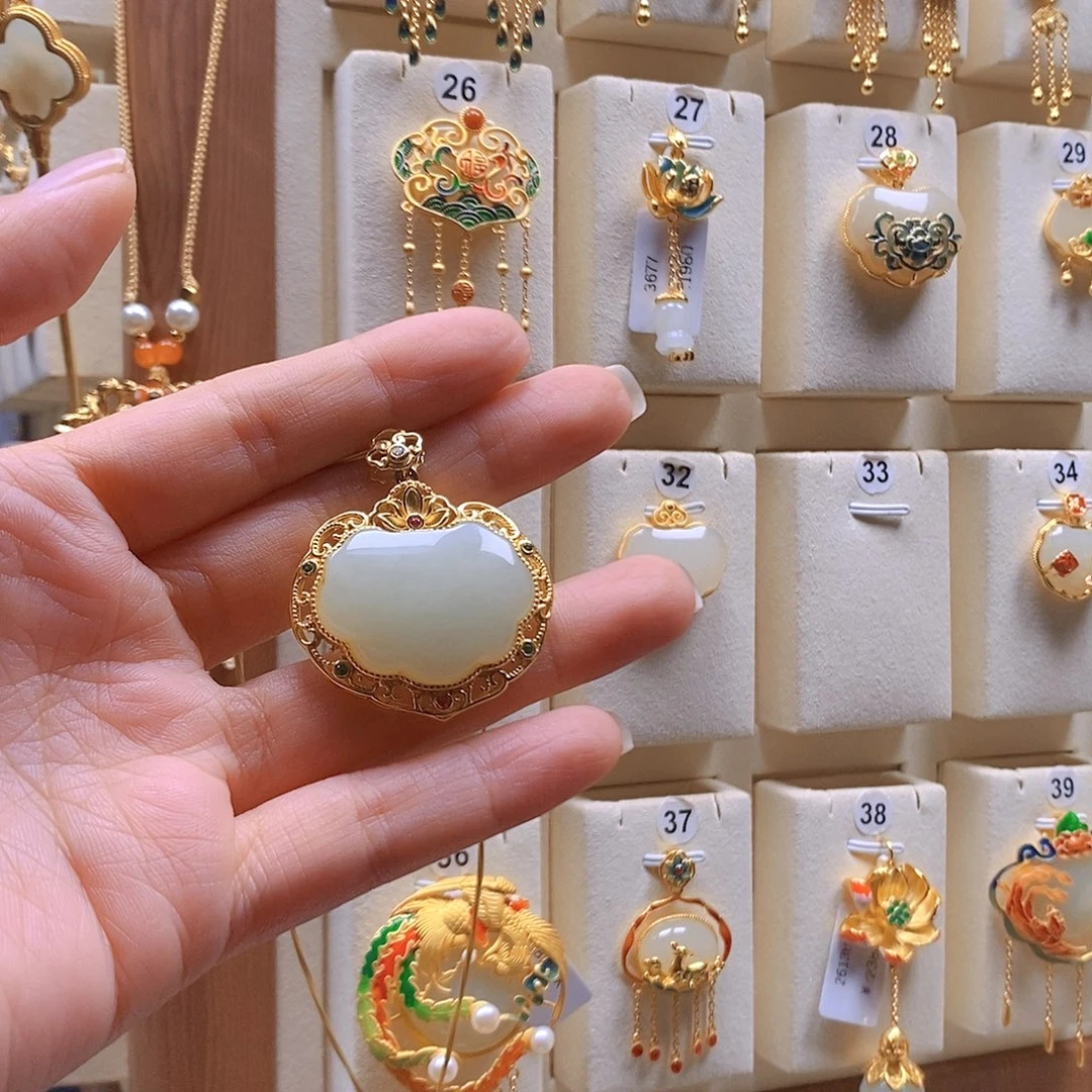 和田玉银S925镶嵌颈饰