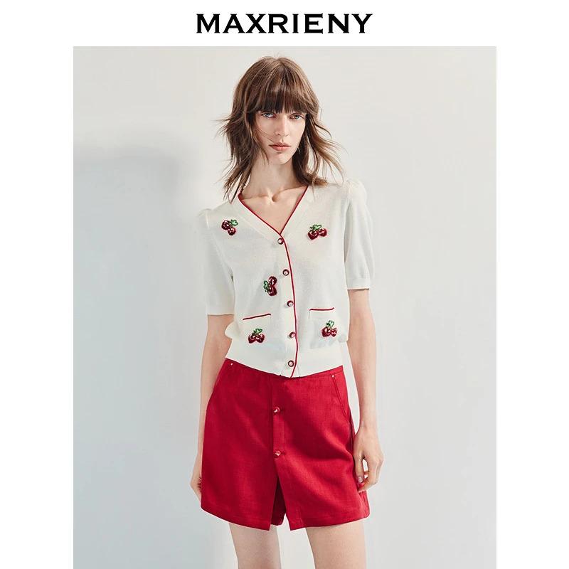 【宣璐同款】MAXRIENY精致日常风樱桃绣花短款收腰毛衫女25夏款