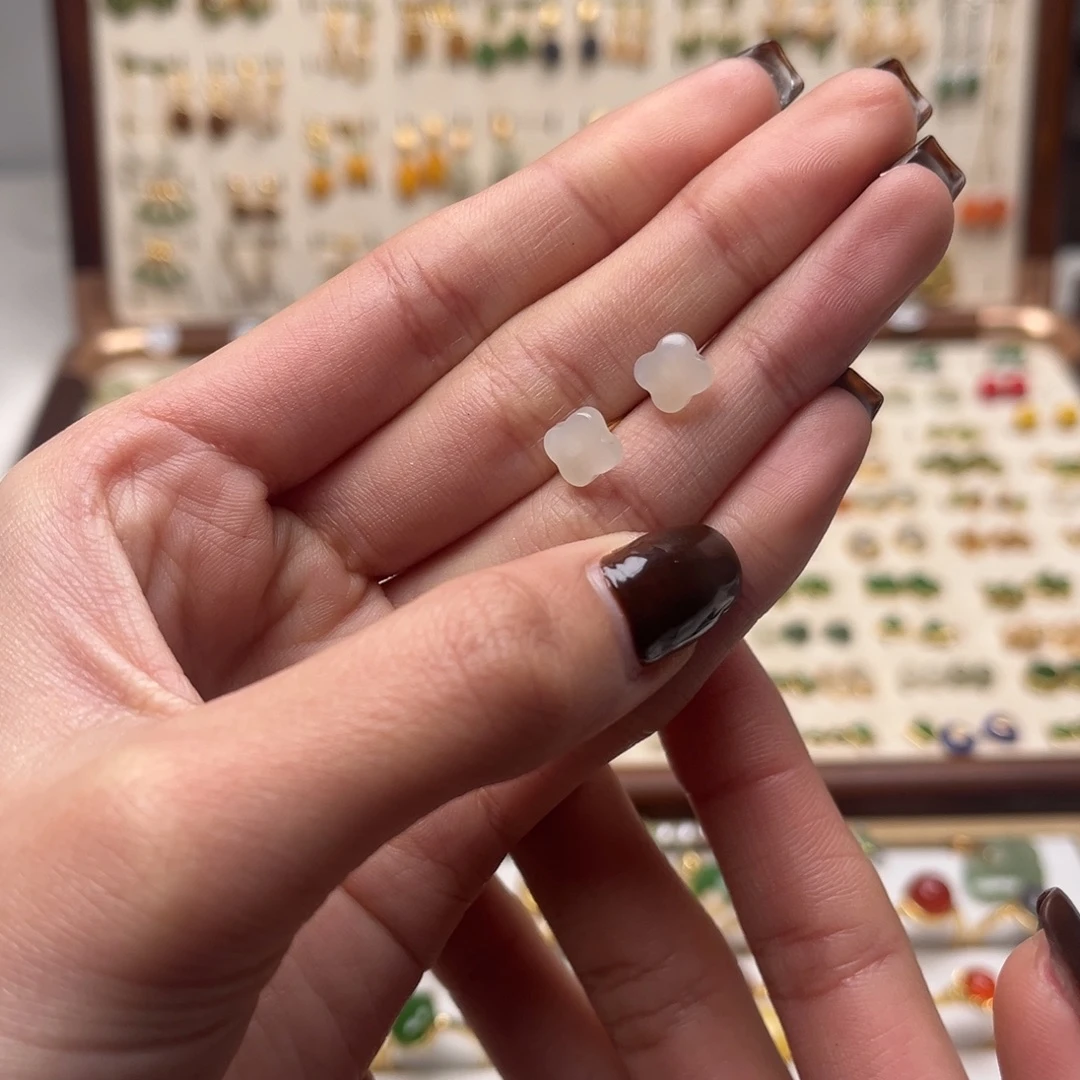 和田玉银S925镀金镶嵌耳坠