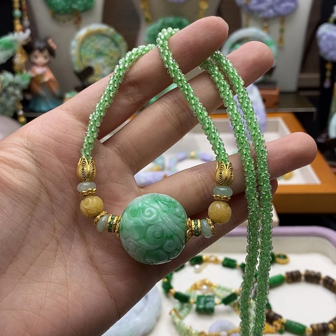 颈饰未镶嵌翡翠项链