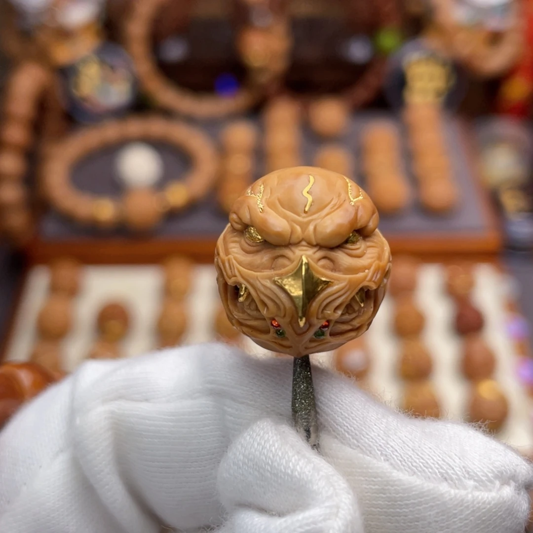 猴头核桃吊坠满工掩面恶僧