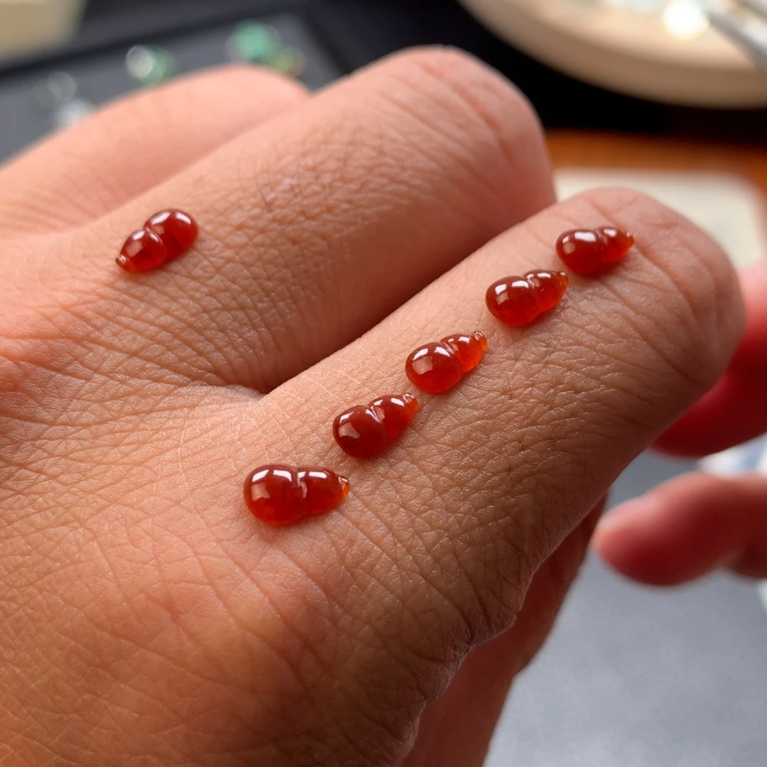 翡翠未镶嵌戒指翡翠