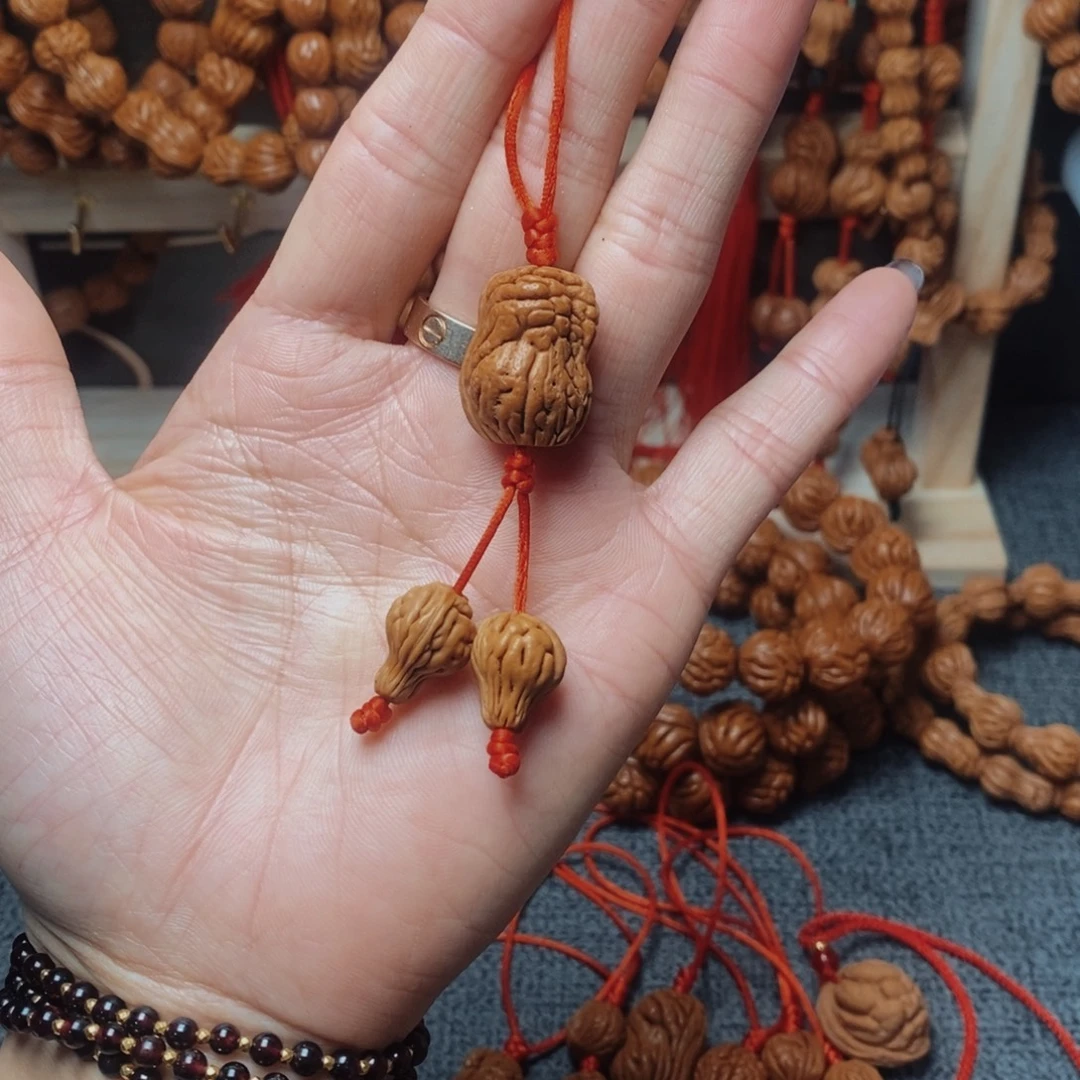 吊坠桃核龙纹桃枭