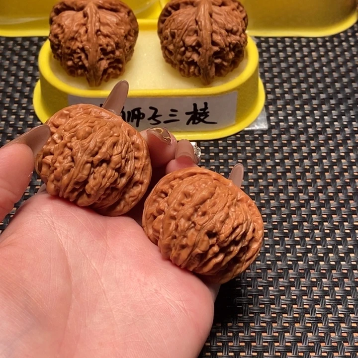 吊坠桃核45四座楼