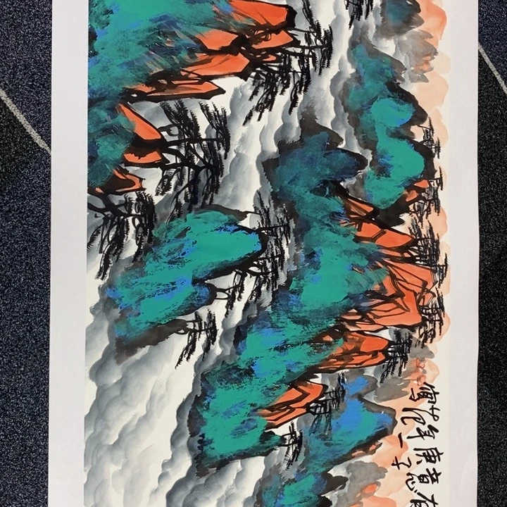 手绘作品等多种形式进行