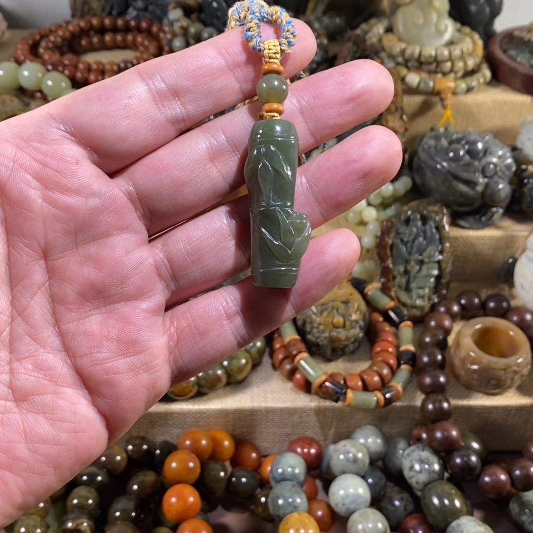 岫岩河磨玉（透闪石质玉）未镶嵌挂件