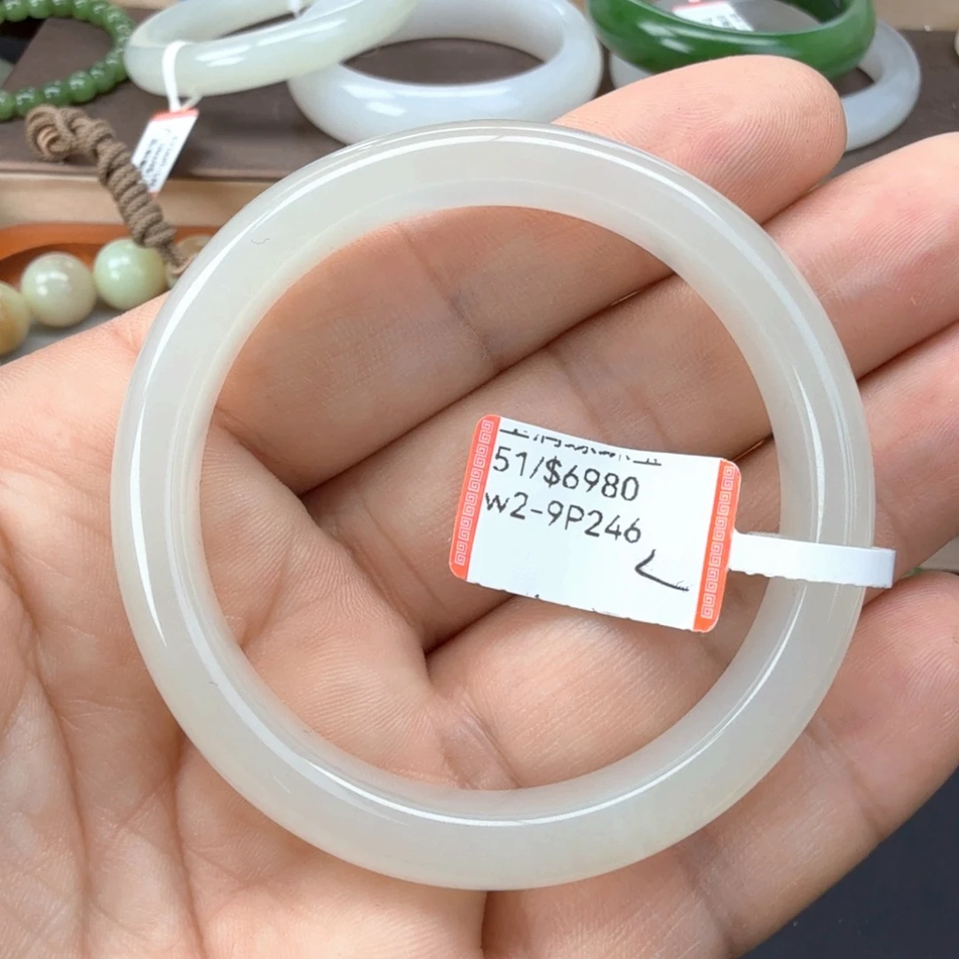 和田玉未镶嵌耳饰