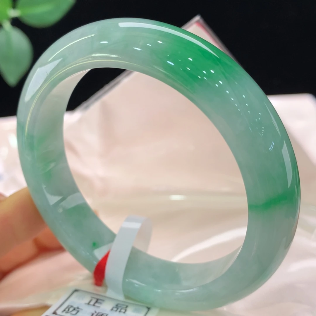 翡翠未镶嵌手镯2100