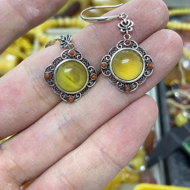 银S925镶嵌蜜蜡裸石耳坠