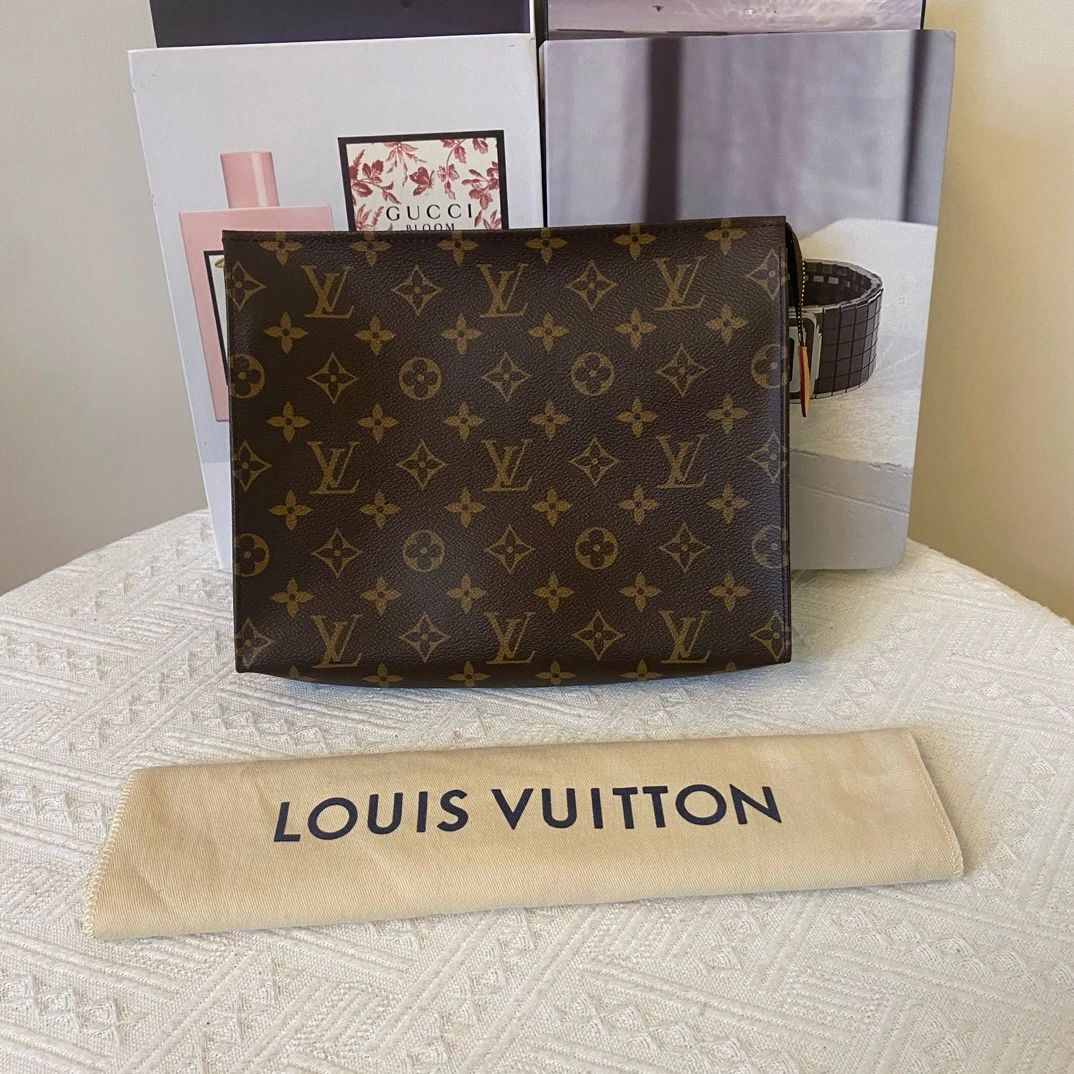 99新 LouisVuitton/路易威登 经典老花洗漱包手包编码款