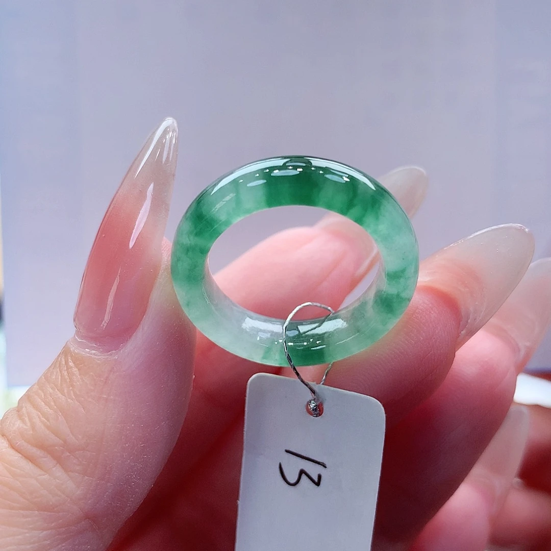 翡翠未镶嵌戒指缅甸A货