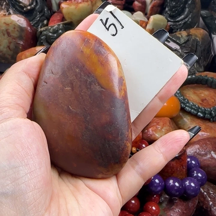 透闪石质玉未镶嵌珠宝奇石