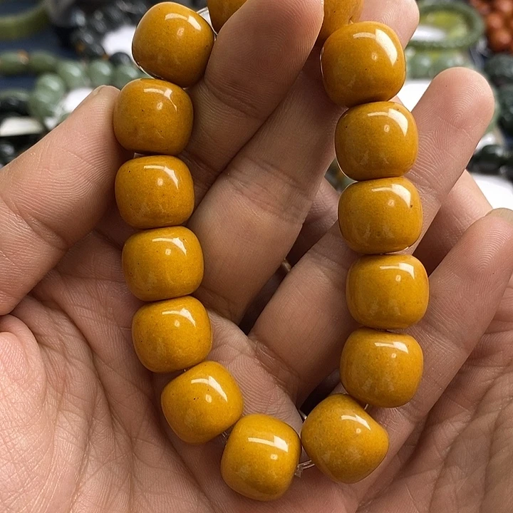 未镶嵌透闪石质玉珠宝奇石