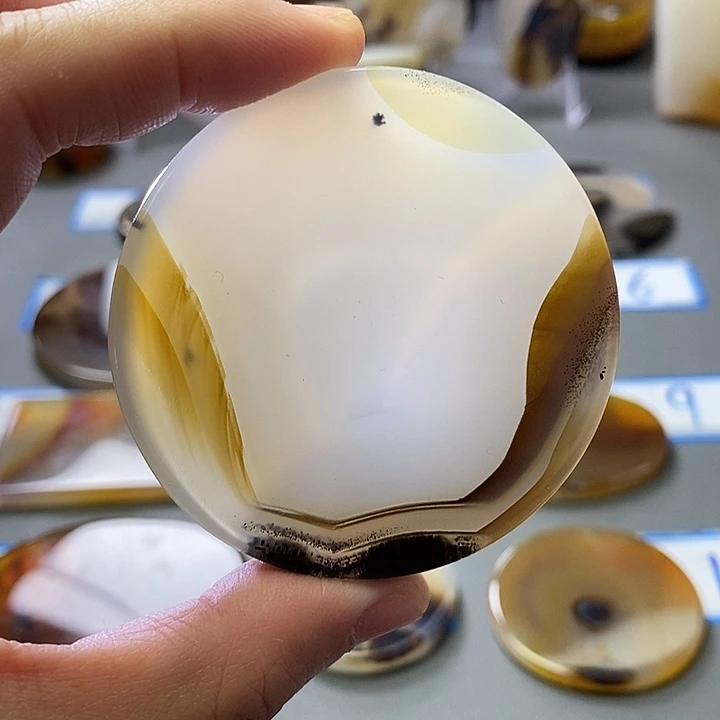 玛瑙/玉髓未镶嵌珠宝半成品93