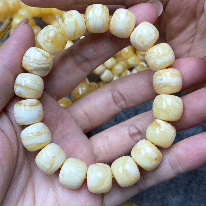 琥珀未镶嵌珠宝奇石13