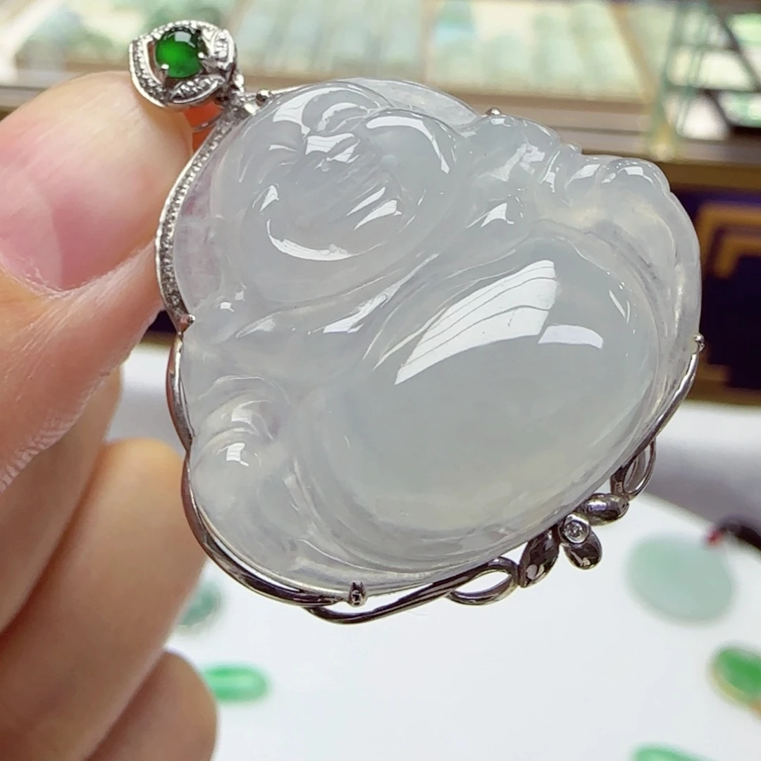 18K金镶嵌挂件翡翠佛