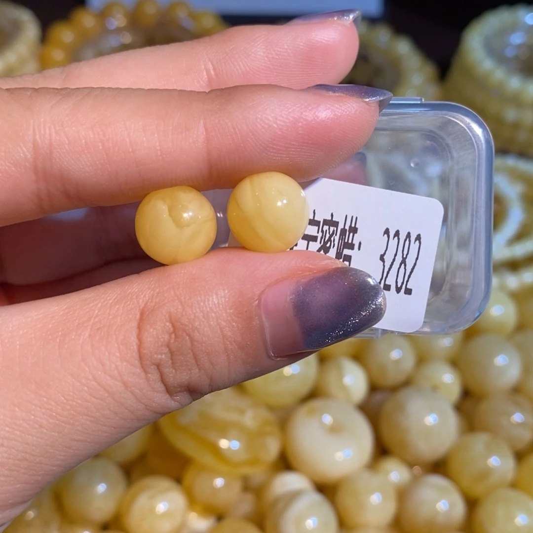 琥珀未镶嵌珠宝奇石3282