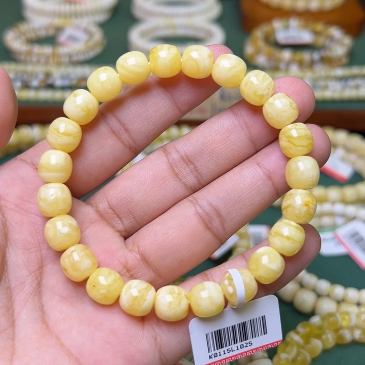 蜜蜡未镶嵌珠宝奇石