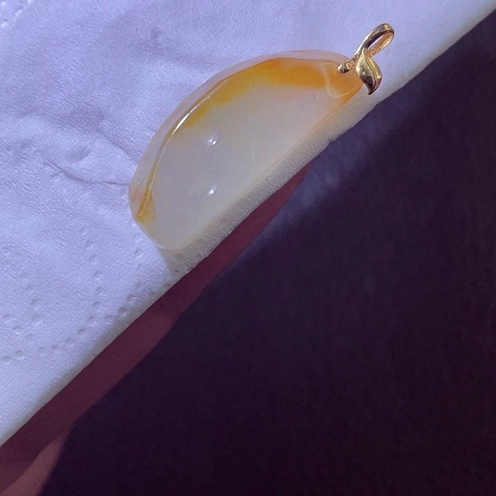 翡翠18K金镶嵌颈饰翡翠