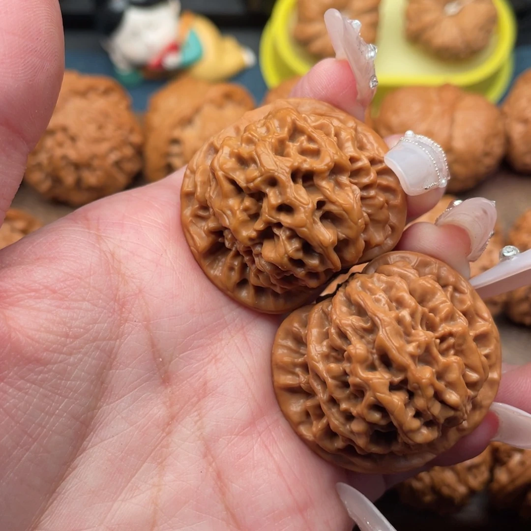 文玩核桃把件全品毕业满肉秦闷38