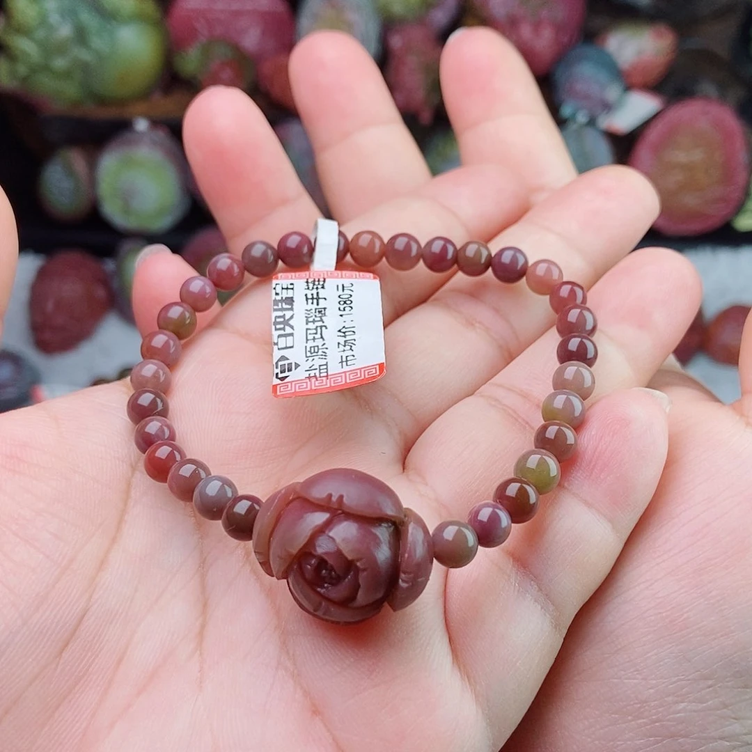 未镶嵌石英质玉（盐源）珠宝半成品