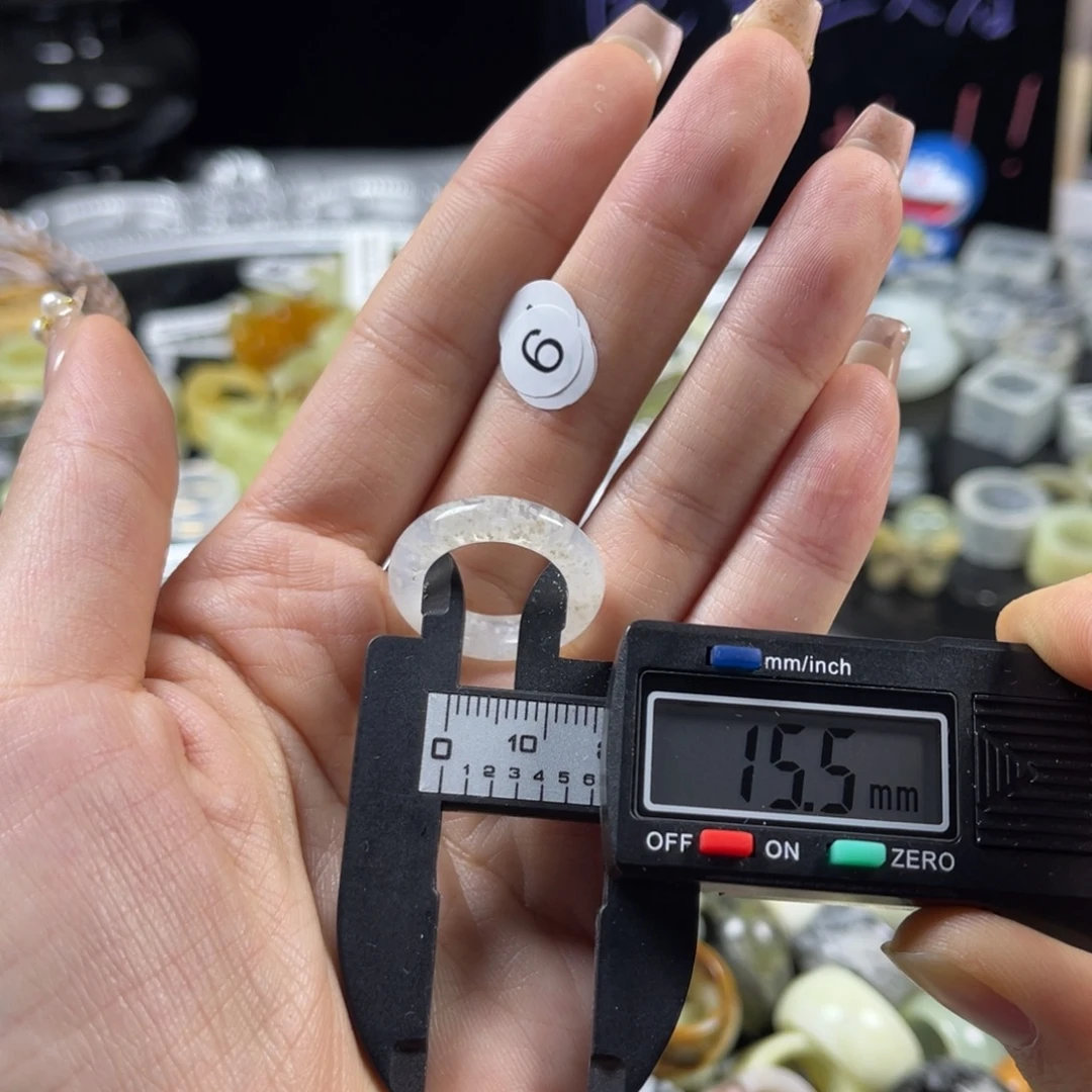 蛇纹石玉未镶嵌戒指