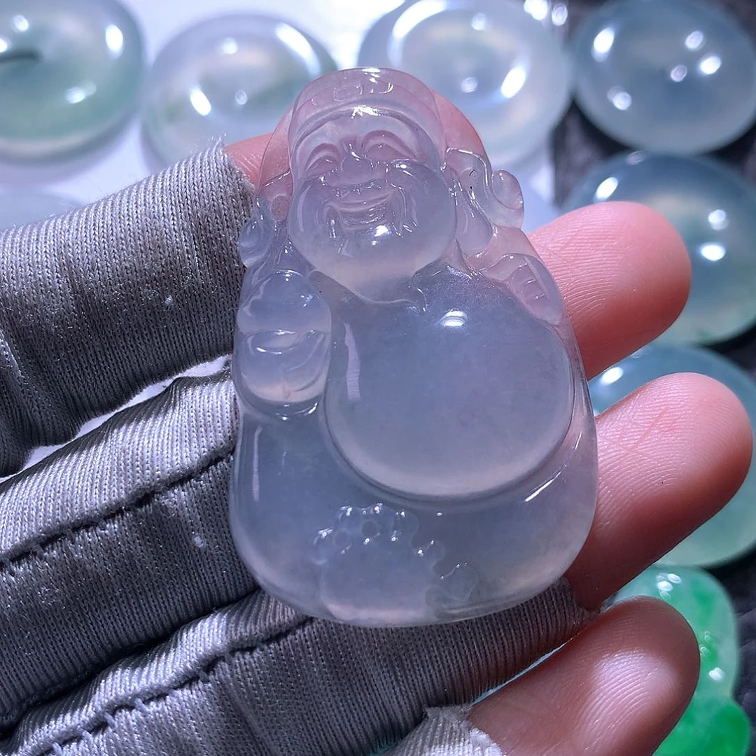 翡翠未镶嵌颈饰财神