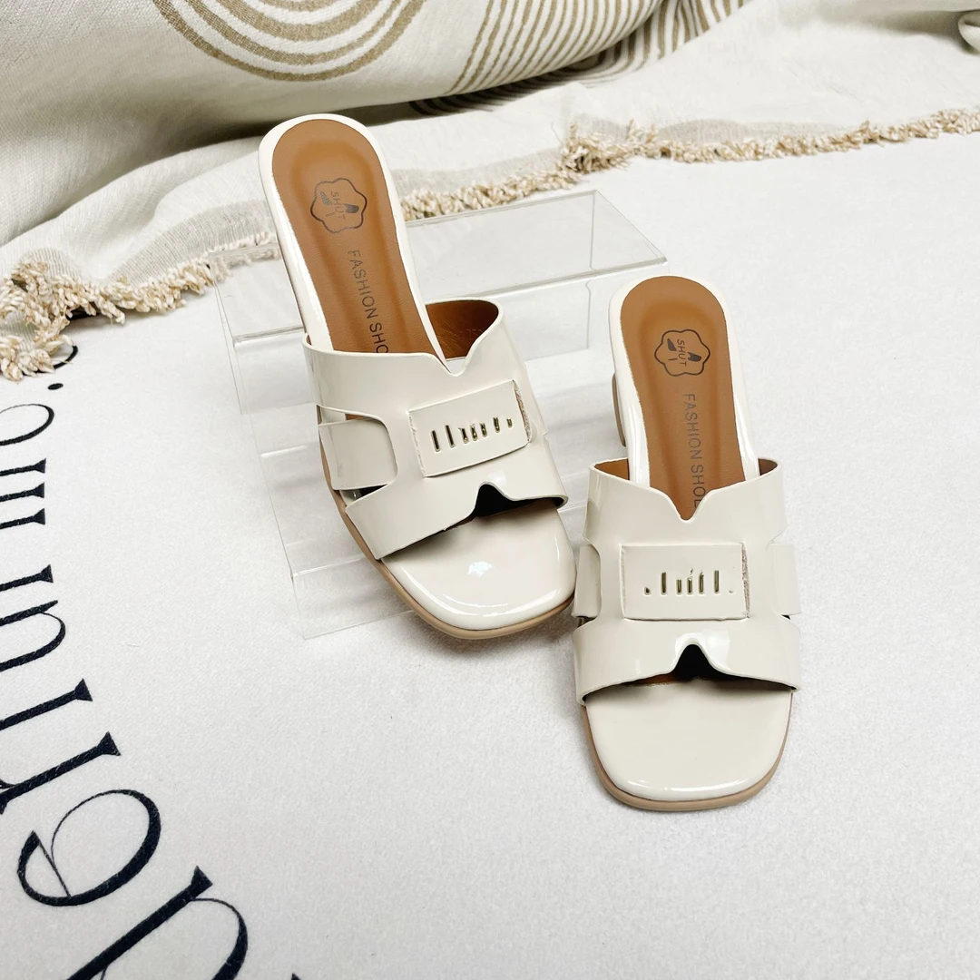 夏季中跟一字拖鞋舒适法式一字拖外穿粗跟编织方头凉鞋