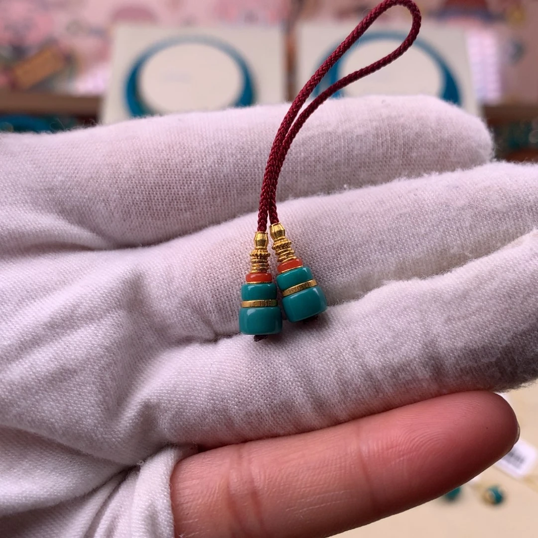 绿松石配饰未镶嵌