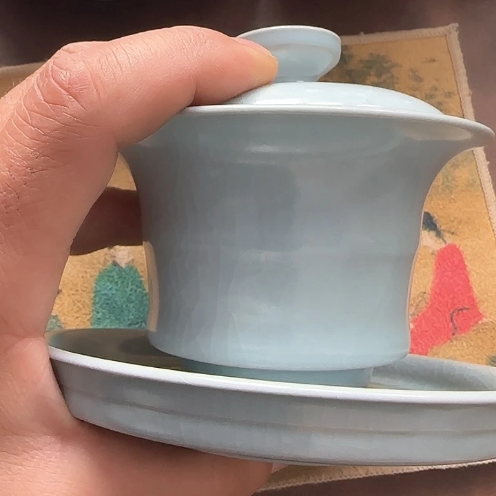 杯子月白釉 竹节盖碗