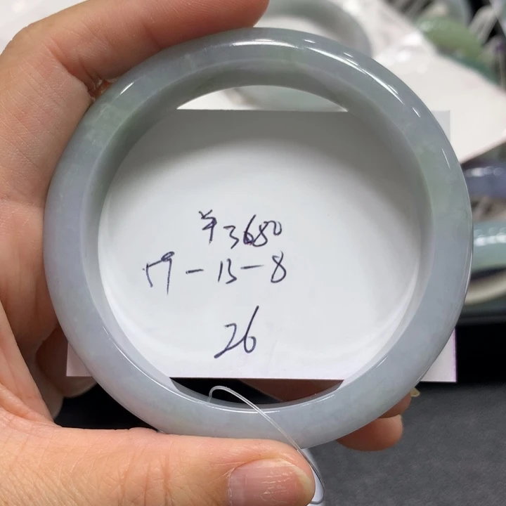 翡翠未镶嵌手镯26