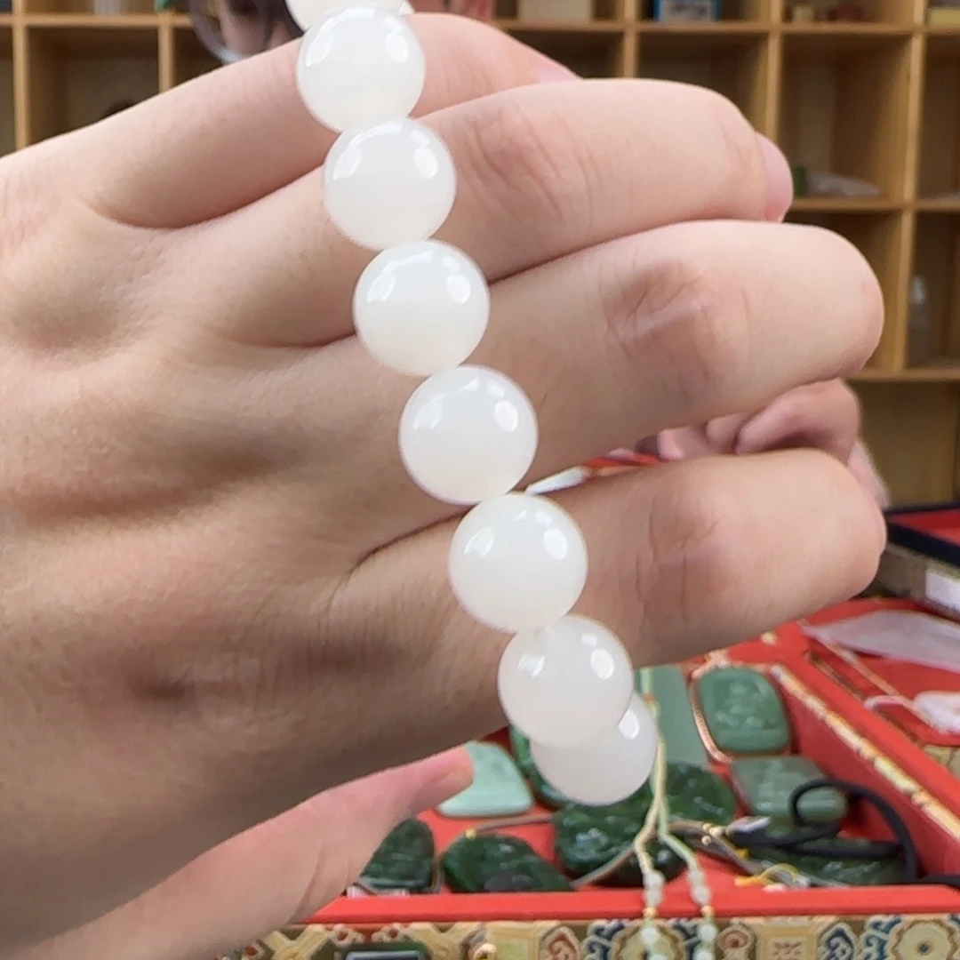 和田玉挂件未镶嵌单圈