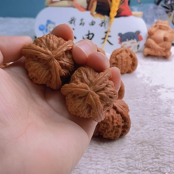 吊坠文玩核桃9**3三棱