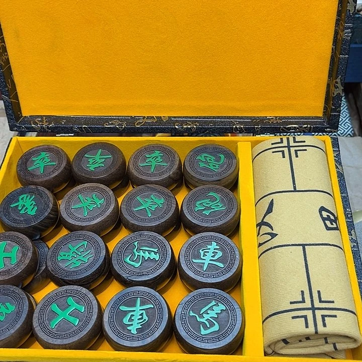 大叶紫檀（黑酸枝木类）