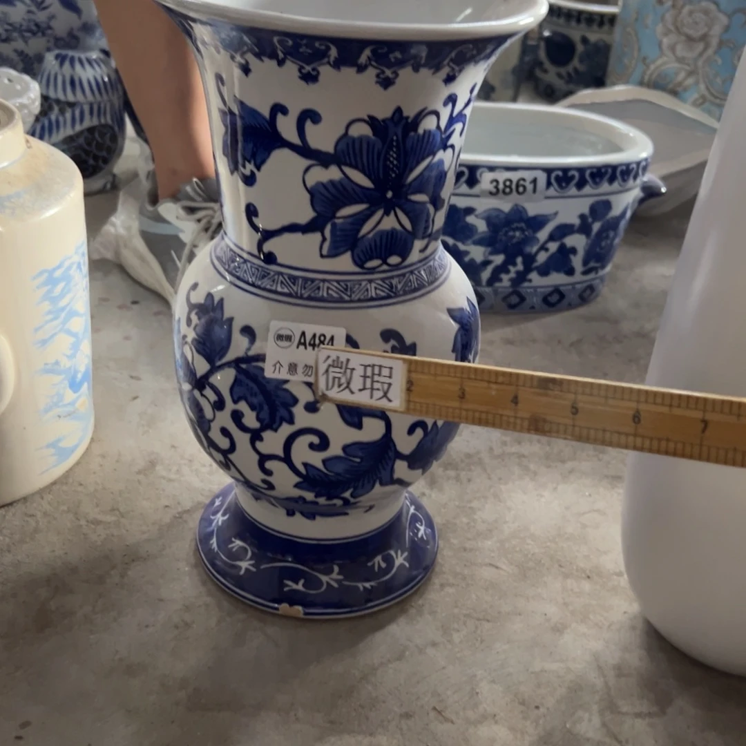微瑕青花瓷器值得厚爱